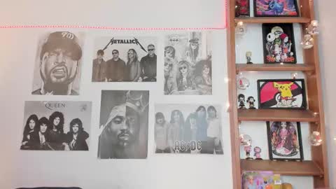 Emily online show from September 2025 08:30:02 PM