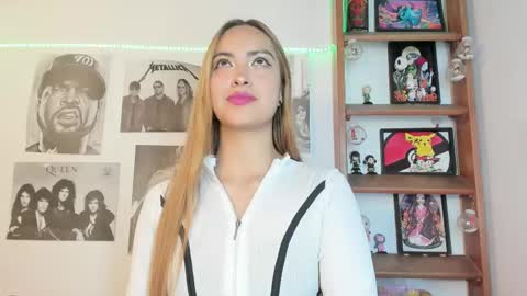 Emily online show from September 2025 10:25:01 PM