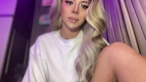 Snapshot of meetmehalfway888 chatting on February 2026 01:18:01 PM GODDESS OF ALL GODDESSES online show from February 2026 01:18:01 PM