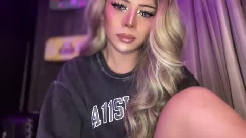 Snapshot of meetmehalfway888 chatting on February 2026 04:13:01 PM GODDESS OF ALL GODDESSES online show from February 2026 04:13:01 PM