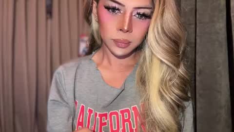 Snapshot of meetmehalfway888 chatting on March 2026 04:58:02 PM GODDESS OF ALL GODDESSES online show from March 2026 04:58:02 PM