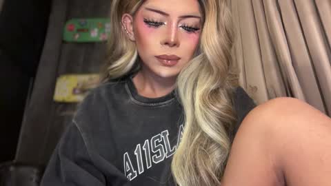 Snapshot of meetmehalfway888 chatting on March 2026 04:02:02 PM GODDESS OF ALL GODDESSES online show from March 2026 04:02:02 PM