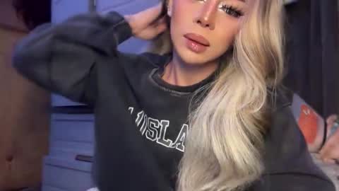 Snapshot of meetmehalfway888 chatting on March 2026 03:27:01 PM GODDESS OF ALL GODDESSES online show from March 2026 03:27:01 PM