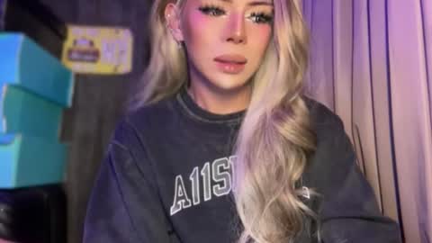 Snapshot of meetmehalfway888 chatting on March 2026 05:51:02 PM GODDESS OF ALL GODDESSES online show from March 2026 05:51:02 PM