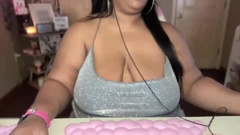 Southern Peach online show from December 2024 03:55:01 PM