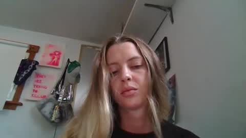 Snapshot of meeturmakers chatting on September 2025 10:33:02 PM meeturmakers online show from September 2025 10:33:02 PM