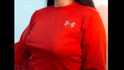 Snapshot of meg4nmiau chatting on December 2025 11:26:02 AM Meg4n Miauuuu online show from December 2025 11:26:02 AM