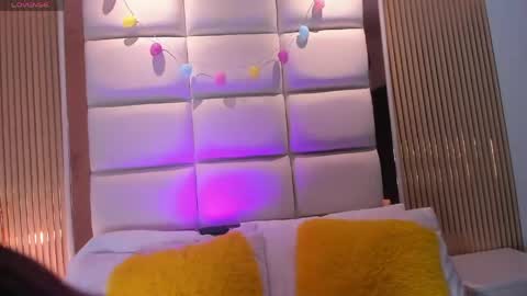 megaan_rouse online show from May 2026 11:38:02 AM