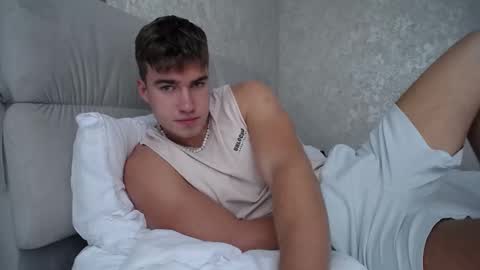 Max online show from October 2025 08:36:02 AM