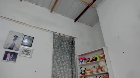 Snapshot of megan_and_clohe chatting on February 2026 04:58:02 PM M E G A N online show from February 2026 04:58:02 PM