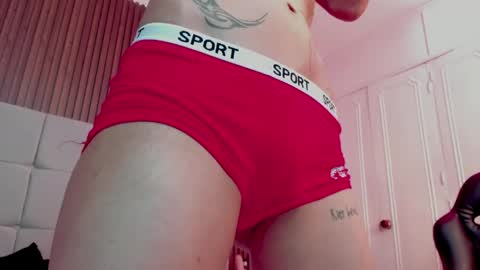 Snapshot of megan_and_clohe chatting on March 2026 06:33:01 PM M E G A N online show from March 2026 06:33:01 PM