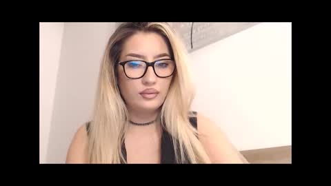 Snapshot of megan_blazee chatting on March 2026 09:40:02 PM Megan Blazee online show from March 2026 09:40:02 PM