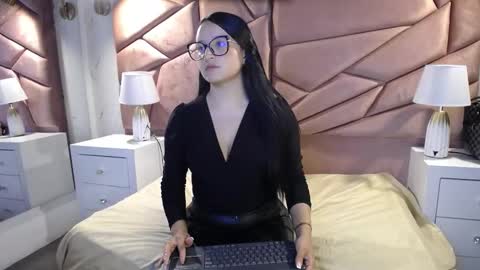 Snapshot of megan_blue5 chatting on October 2025 06:49:02 PM Megan3 online show from October 2025 06:49:02 PM