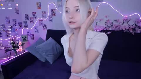 Snapshot of megan_chan chatting on December 2025 08:06:02 PM Megan and Anna online show from December 2025 08:06:02 PM