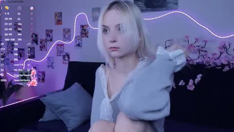 Snapshot of megan_chan chatting on December 2025 07:10:01 PM Megan and Anna online show from December 2025 07:10:01 PM