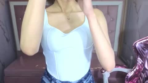 megan_collins_b online show from October 2025 12:49:02 PM