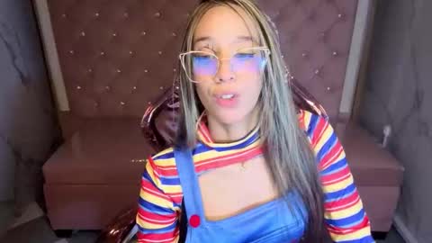 megan_collins_b online show from October 2025 01:18:01 PM