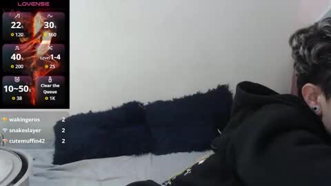 Megan and sophi online show from October 2025 02:48:02 AM