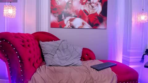 Megan online show from November 2025 10:02:02 AM