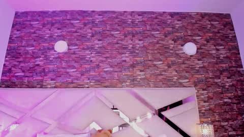     online show from November 2025 12:05:02 PM