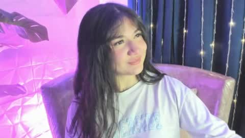 Snapshot of megan_devon chatting on June 2026 11:43:01 AM online show from June 2026 11:43:01 AM