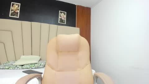 Snapshot of megan_hally chatting on September 2025 03:08:01 AM Megan online show from September 2025 03:08:01 AM