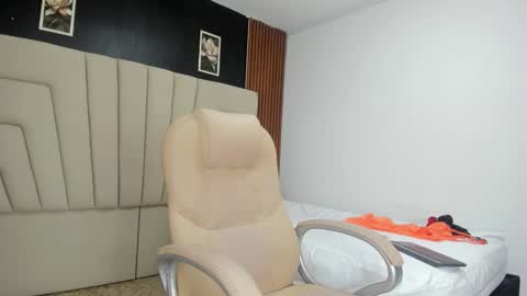 Snapshot of megan_hally chatting on October 2025 02:54:01 AM Megan online show from October 2025 02:54:01 AM