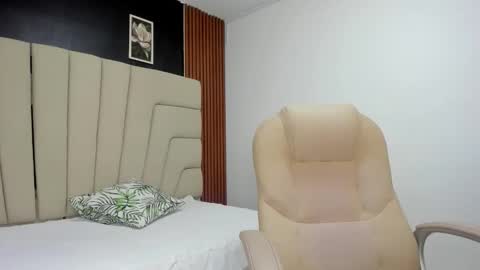 Snapshot of megan_hally chatting on October 2025 03:06:02 AM Megan online show from October 2025 03:06:02 AM