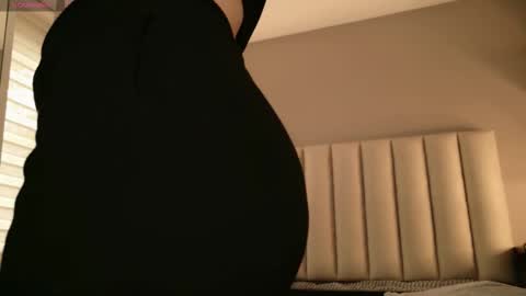     online show from October 2025 12:11:01 PM