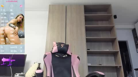 Megan online show from October 2025 05:11:02 AM