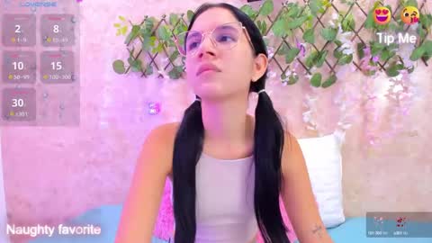 Snapshot of megan_samiri chatting on September 2025 04:01:02 PM megan_samiri online show from September 2025 04:01:02 PM