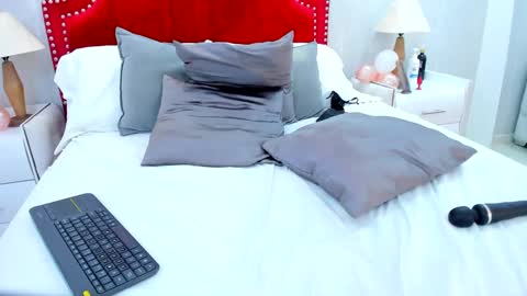 megan_sweet_1 online show from February 2025 03:05:01 PM