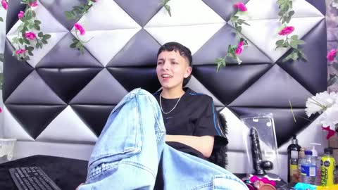 Snapshot of megan_thompsonn_ chatting on October 2025 02:42:01 AM megan_thompsonn_ online show from October 2025 02:42:01 AM