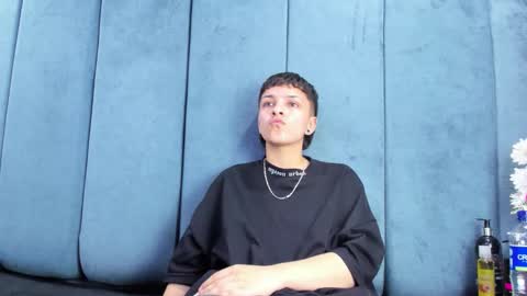 Snapshot of megan_thompsonn_ chatting on February 2026 02:45:02 AM megan_thompsonn_ online show from February 2026 02:45:02 AM