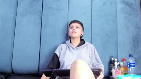 Snapshot of megan_thompsonn_ chatting on March 2026 08:19:01 AM megan_thompsonn_ online show from March 2026 08:19:01 AM