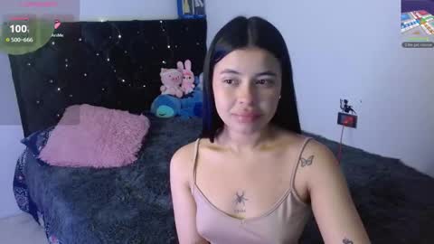 Snapshot of megan_ve chatting on December 2025 02:05:02 AM Carolina online show from December 2025 02:05:02 AM