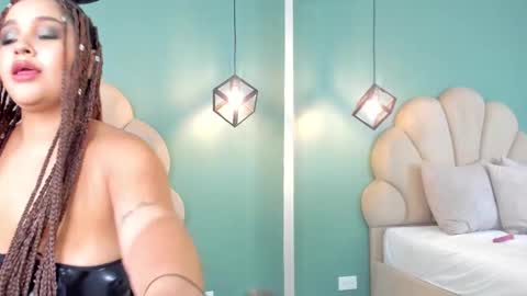 Snapshot of megan_velour chatting on October 2025 10:54:02 PM Megan online show from October 2025 10:54:02 PM