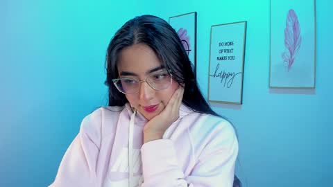 Snapshot of megan_vwv chatting on December 2024 11:51:01 PM megan online show from December 2024 11:51:01 PM