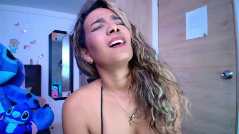 Snapshot of meganadriels96 chatting on April 2026 01:42:02 AM M E G A N online show from April 2026 01:42:02 AM