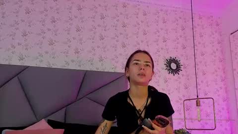 meganandtayler online show from November 2025 11:22:01 AM