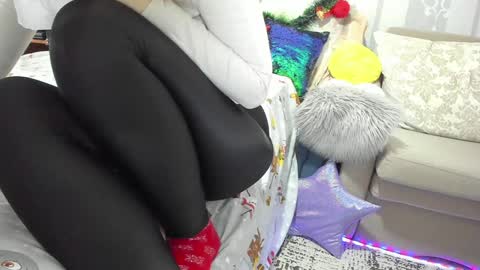 Nicki--------- Welcome to my Room online show from December 2024 08:50:01 AM
