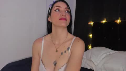 Snapshot of meganhofman chatting on March 2026 12:04:02 AM Megan Hofman online show from March 2026 12:04:02 AM