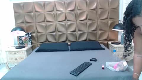 meganlarsson online show from October 2025 11:42:01 AM