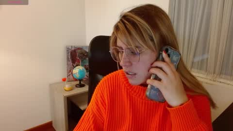 Snapshot of meganlk chatting on February 2025 02:54:02 PM MEGAN online show from February 2025 02:54:02 PM