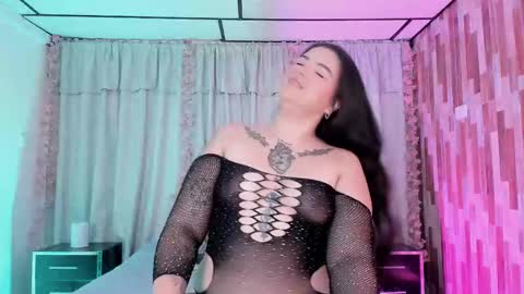 Snapshot of megann_32 chatting on October 2025 06:50:02 AM Megan online show from October 2025 06:50:02 AM