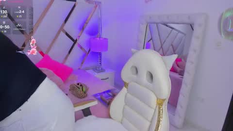 Snapshot of megann__up chatting on October 2025 11:26:02 PM Megan online show from October 2025 11:26:02 PM