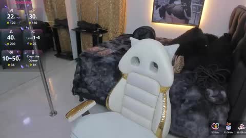 Megan  online show from November 2025 07:41:02 PM