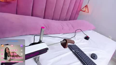 Megan  online show from December 2025 07:53:01 PM