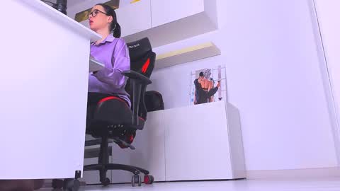 Megan online show from February 2025 10:39:01 PM