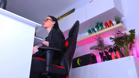 Megan online show from February 2026 04:58:02 PM